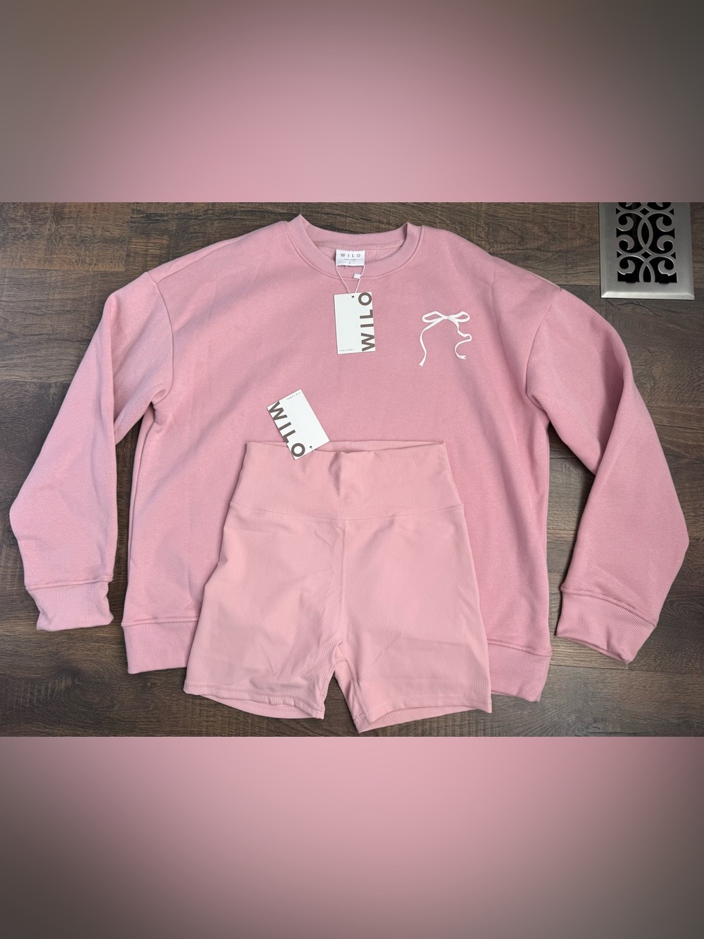 Wilo “the label” 2pc Crewneck & Short Set - Blush Pink - Women’s L - NWT